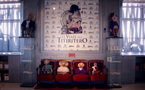 Titeres en hall Teatro Arbole - Zaragoza