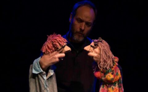 Titiritero en el Festival iberoamericano de teatro para ninos